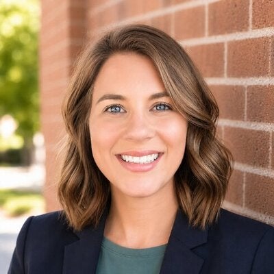 amanda bolin headshot